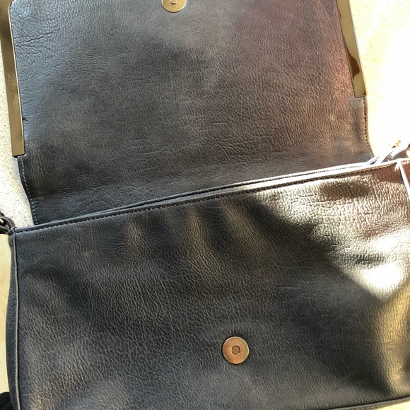 Shiraleah purse/wristlet in gray, yellow, chrome - Picture 6 of 8